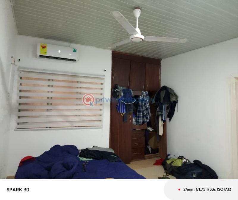 4 bedroom House For Sale Manhean Cemetery Glass House Accra Metropolitan  - 4