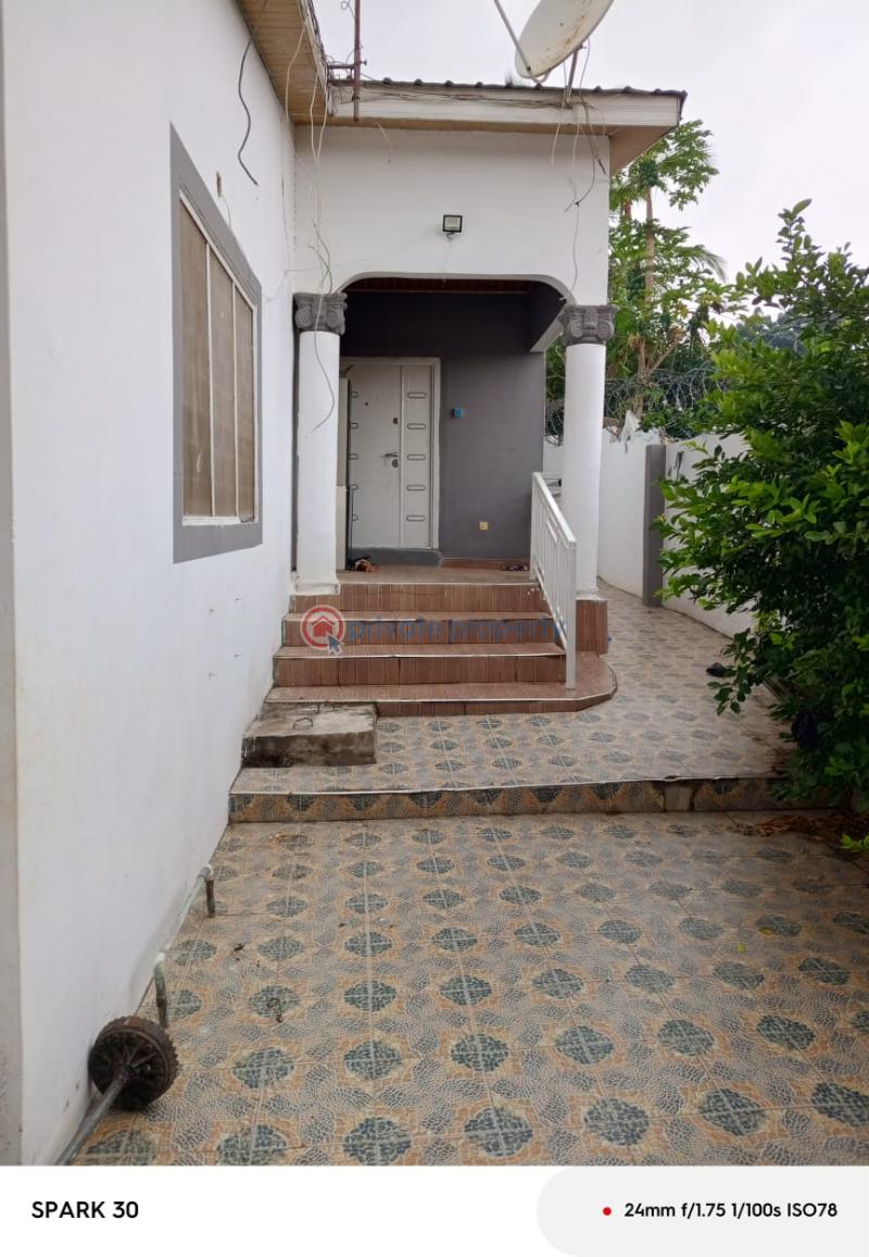 4 bedroom House For Sale Manhean Cemetery Glass House Accra Metropolitan  - 6