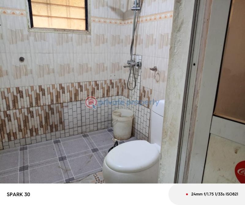 4 bedroom House For Sale Manhean Cemetery Glass House Accra Metropolitan  - 7