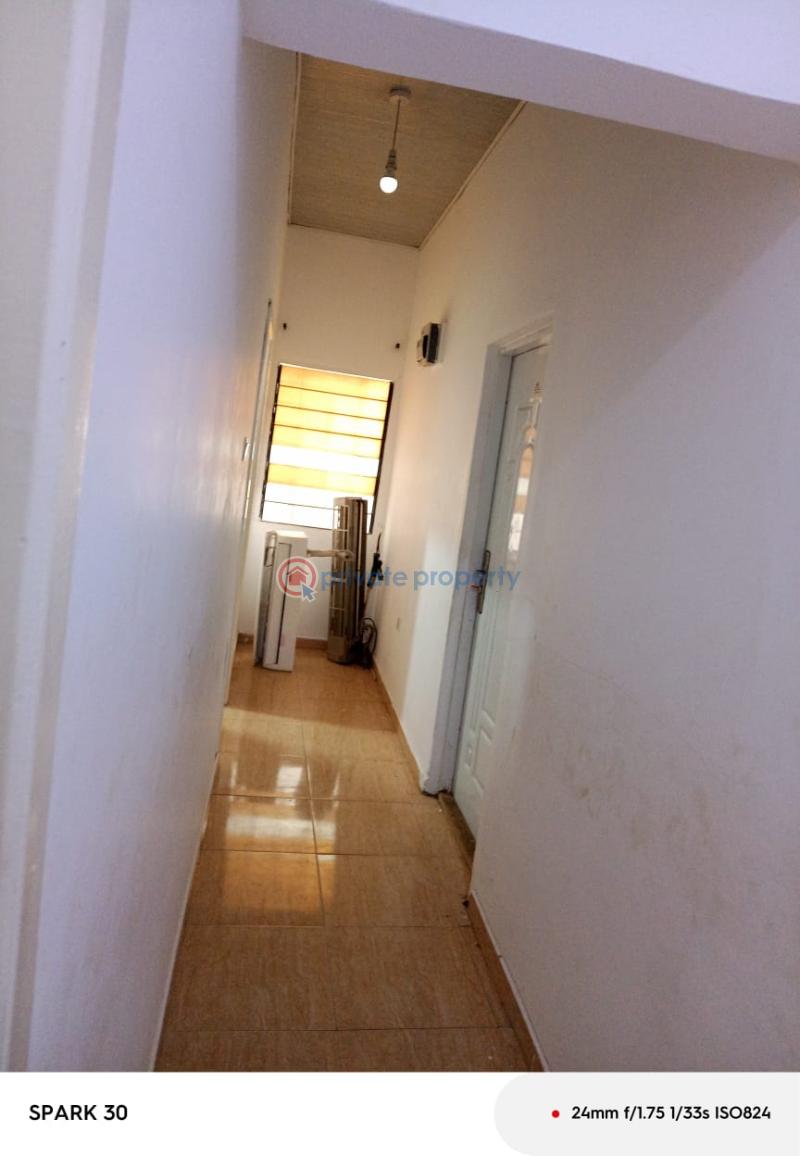 4 bedroom House For Sale Manhean Cemetery Glass House Accra Metropolitan  - 5