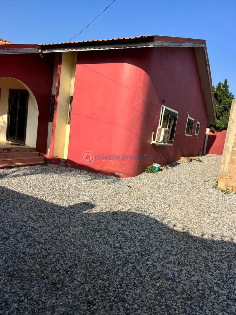 4 bedroom House For Sale Gbawe Cp McCarthy Hill Ga South Municipal Accra - 1