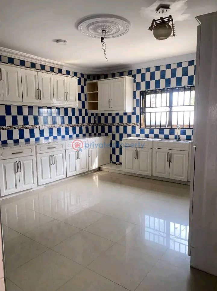 4 bedroom House For Sale Roundabout Area Dansoman Accra - 1