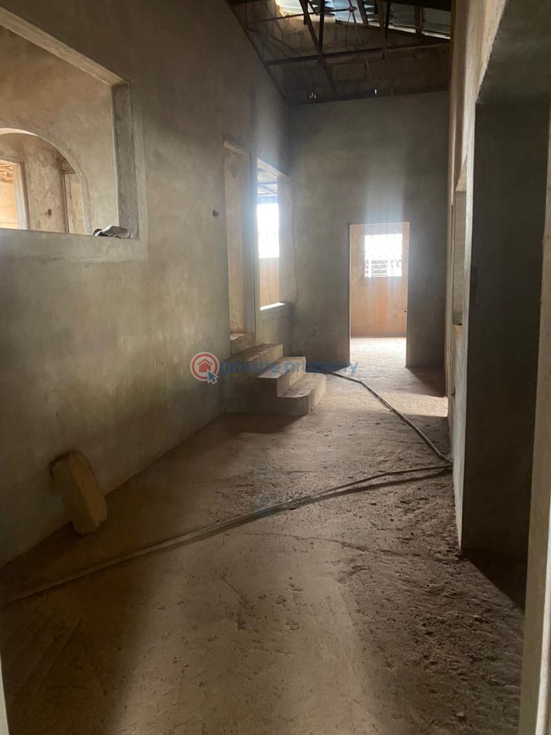 4 bedroom House For Sale Gbawe Zero Last Stop Ga South Municipal Accra - 9