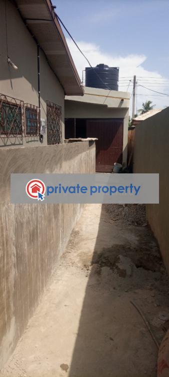4 bedroom Detached Bungalow For Sale &nbsp;dansoman Adb Accra Metropolitan  - 7