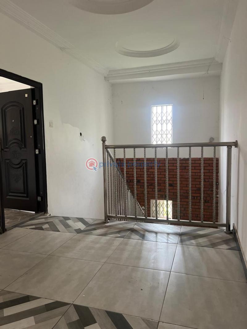5 bedroom Detached Bungalow For Sale New Weija Choice Weija Ga South Municipal Accra - 12
