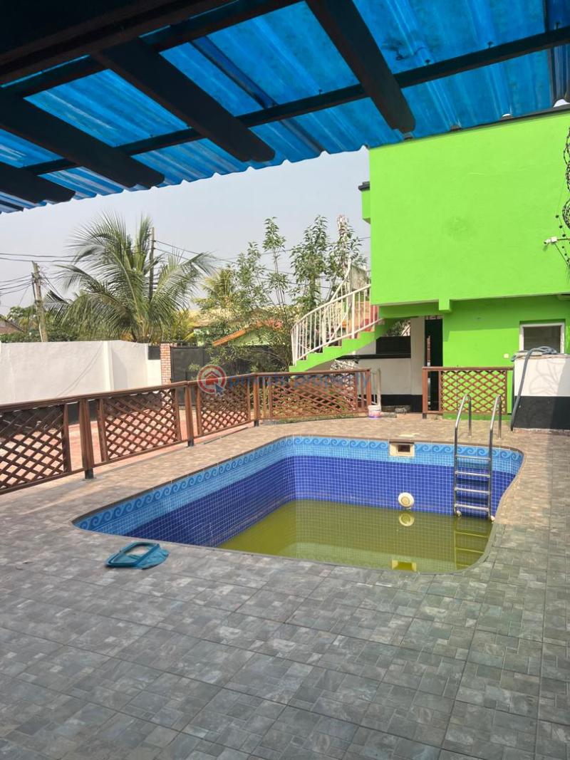 5 bedroom Detached Bungalow For Sale New Weija Choice Weija Ga South Municipal Accra - 4