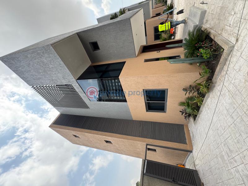 5 bedroom House For Sale Airport West West Airport Airport Residential Area Accra - 8