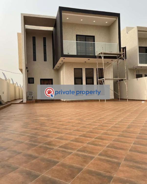 5 bedroom House For Sale &nbsp;ashaley Botwe Adenta Municipal Accra - 0