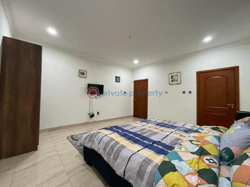 5 bedroom House For Sale A&c Mall Area Ambassadorial Enclaves East Legon Accra - 1