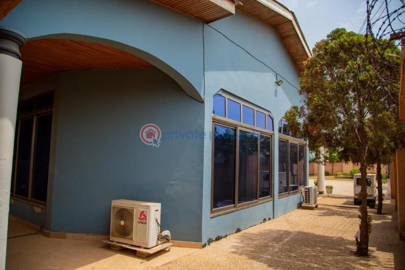 5 bedroom House For Sale comm 25 Tema Accra - 11