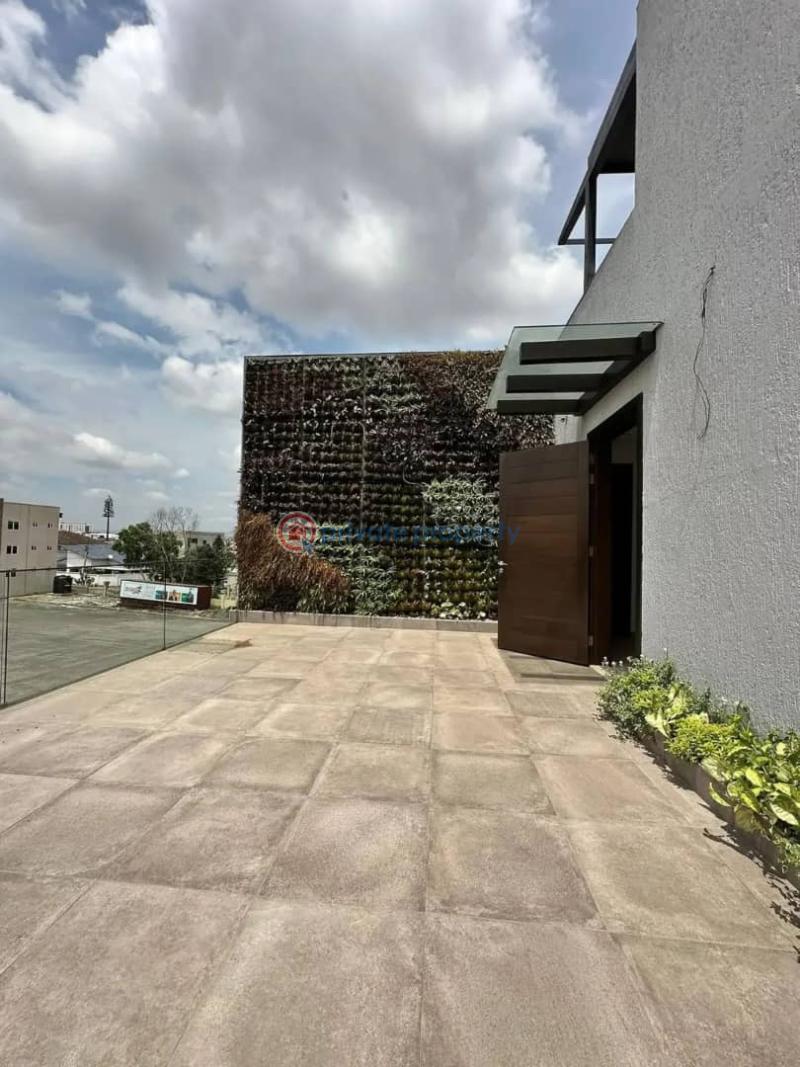 5 bedroom House For Sale Accra - Ghana East Legon  - 8