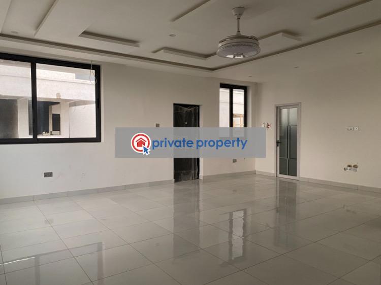 5 bedroom House For Sale &nbsp;roman Ridge Accra Metropolitan  - 12
