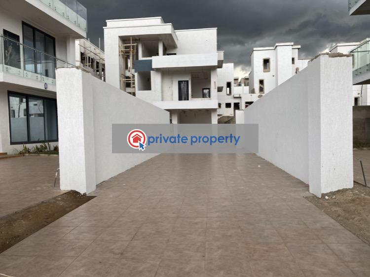 5 bedroom House For Sale &nbsp;roman Ridge Accra Metropolitan  - 23