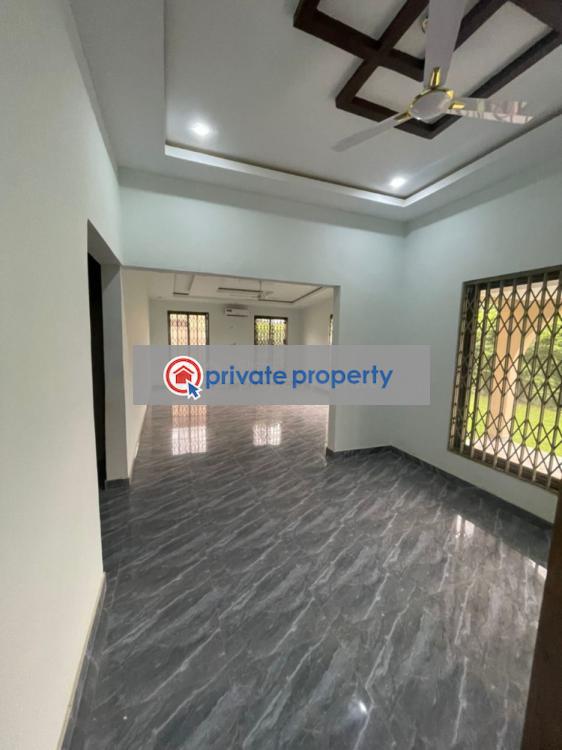 5 bedroom House For Sale &nbsp;afienya Mataheko Tema Accra - 1