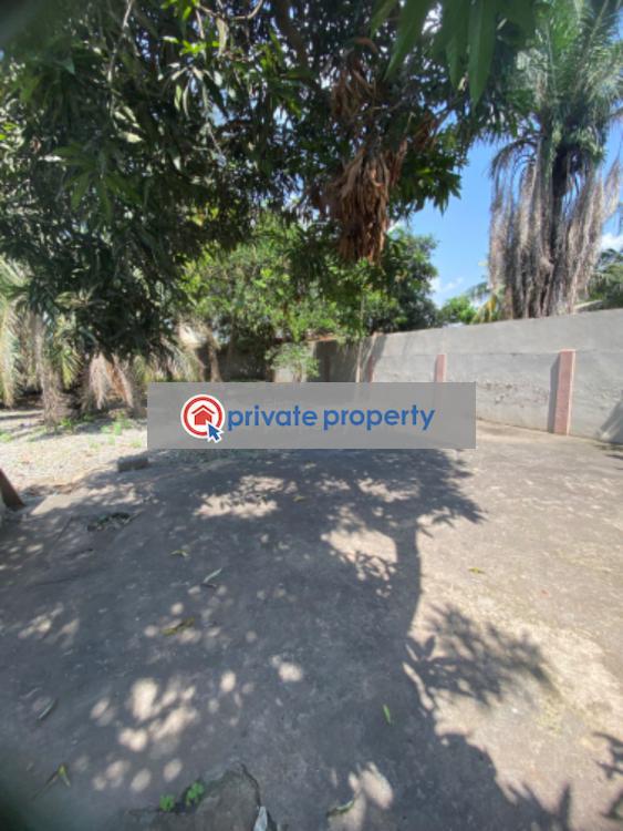 5 bedroom Detached Bungalow For Sale &nbsp;dome Pillar 2 Behind Atomic Dome Ga East Municipal Accra - 5