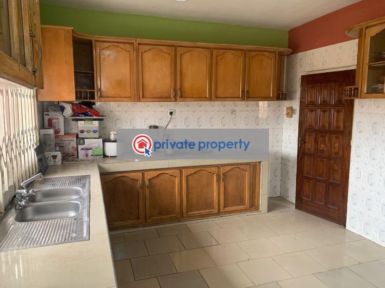 5 bedroom House For Sale &nbsp;community 22 Tema Accra - 5