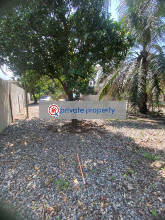 5 bedroom Detached Bungalow For Sale &nbsp;dome Pillar 2 Behind Atomic Dome Ga East Municipal Accra - 1