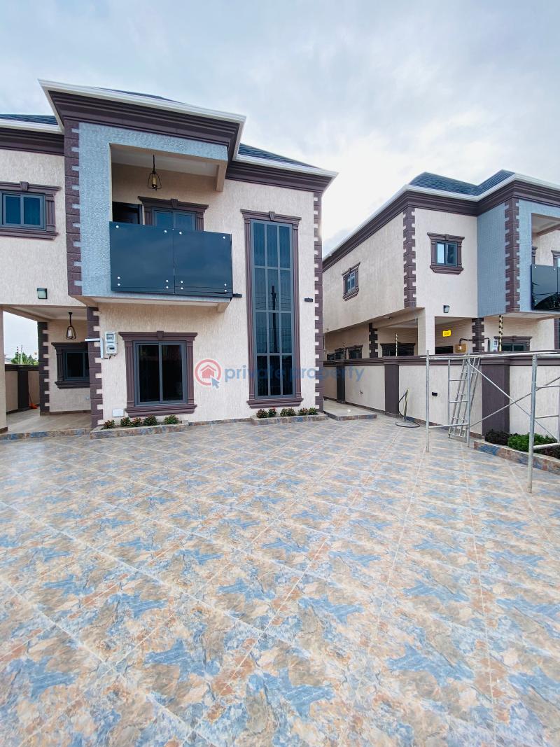 5 bedroom Detached Duplex For Sale Behind Lindsay Garden Achimota Mall Close To The Achimota Mall Accra - 0
