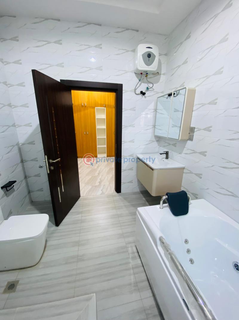 5 bedroom Detached Duplex For Sale Behind Lindsay Garden Achimota Mall Close To The Achimota Mall Accra - 8