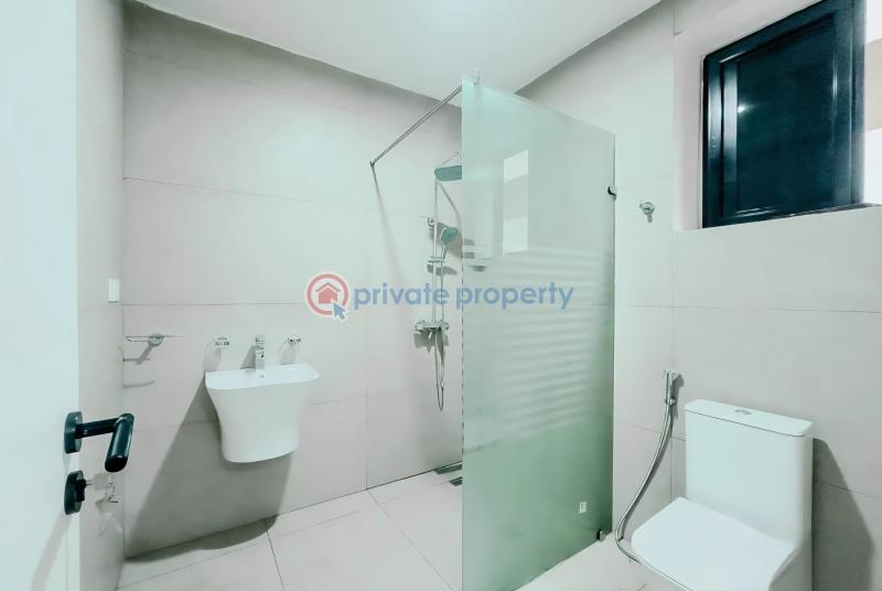 5 bedroom House For Sale East Airport Spintex Accra - 5