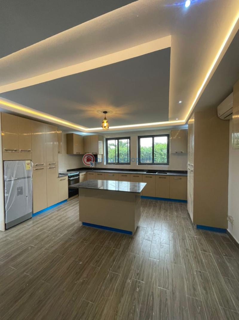 5 bedroom Detached Bungalow For Sale Mataheko Tema Accra - 1
