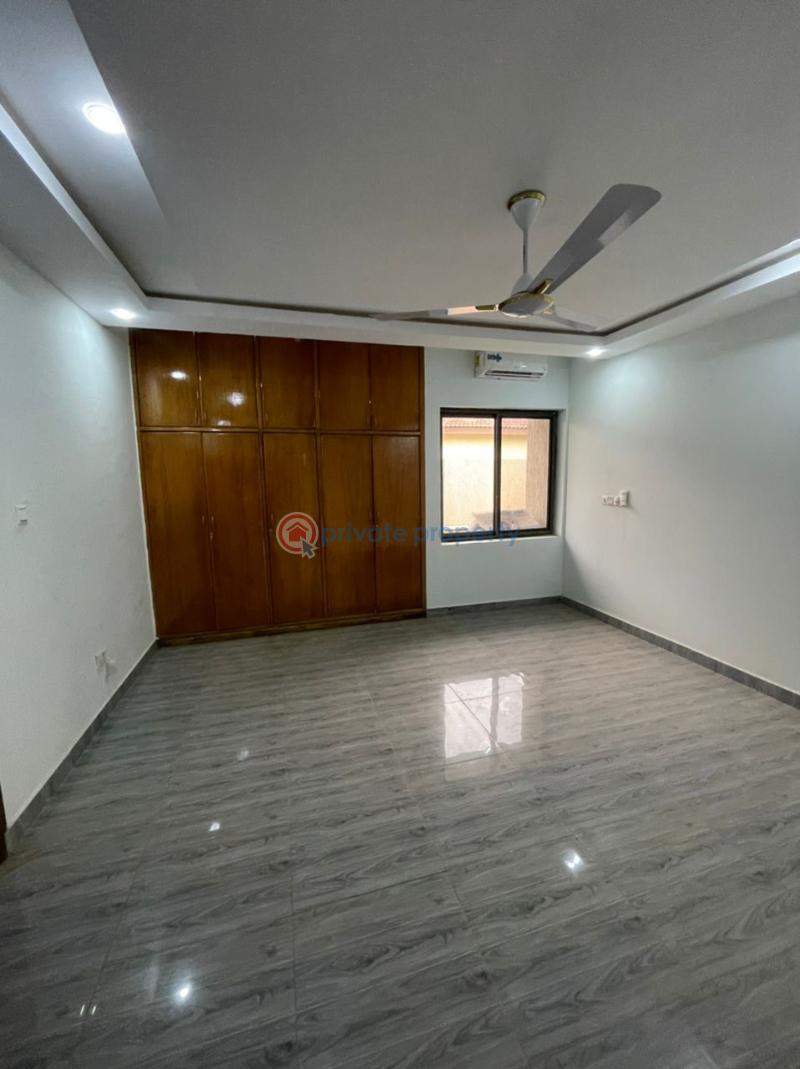 5 bedroom Detached Bungalow For Sale Mataheko Tema Accra - 4