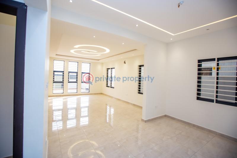5 bedroom House For Sale Lakeside Estate, Community 8 Lakeside Estates. Adenta Municipal Accra - 4