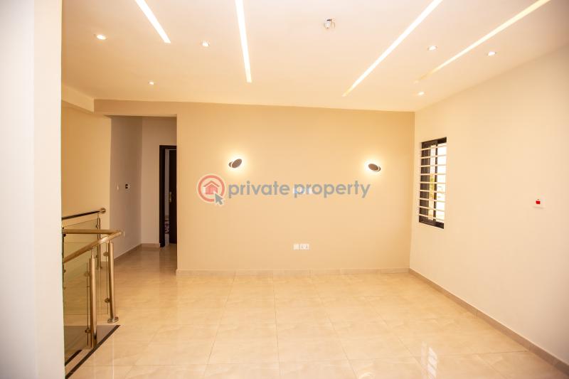 5 bedroom House For Sale Lakeside Estate, Community 8 Lakeside Estates. Adenta Municipal Accra - 5