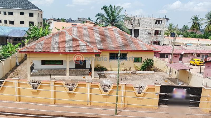 5 bedroom House For Sale Westland Star Bite. West Legon Achimota Accra - 4