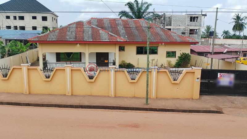5 bedroom House For Sale Westland Star Bite. West Legon Achimota Accra - 1
