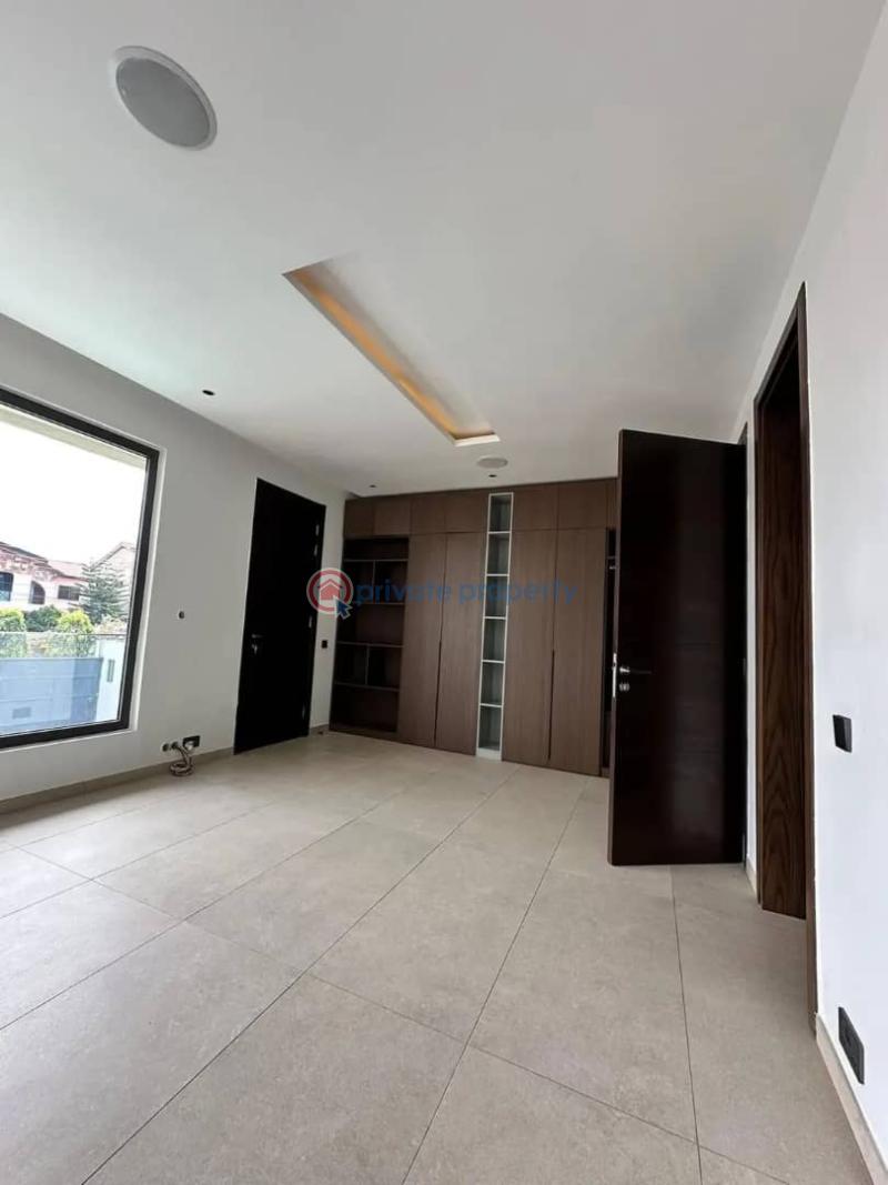 5 bedroom House For Sale Accra - Ghana East Legon  - 2