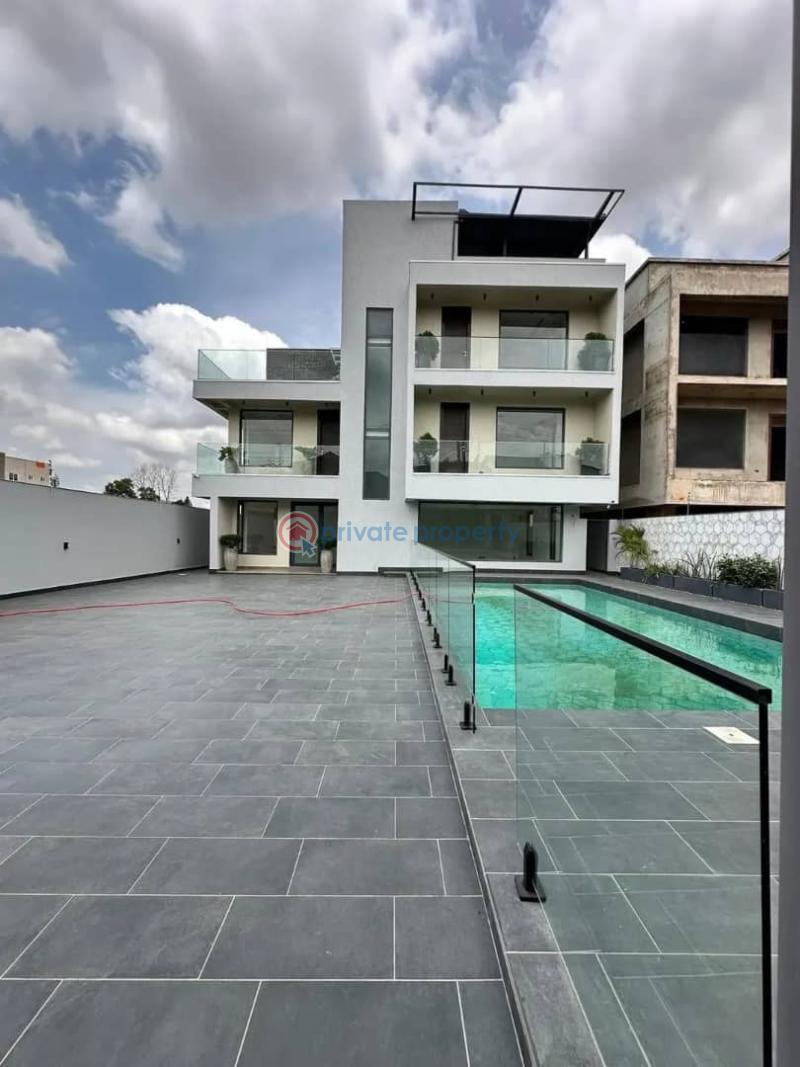 5 bedroom House For Sale Accra - Ghana East Legon  - 10