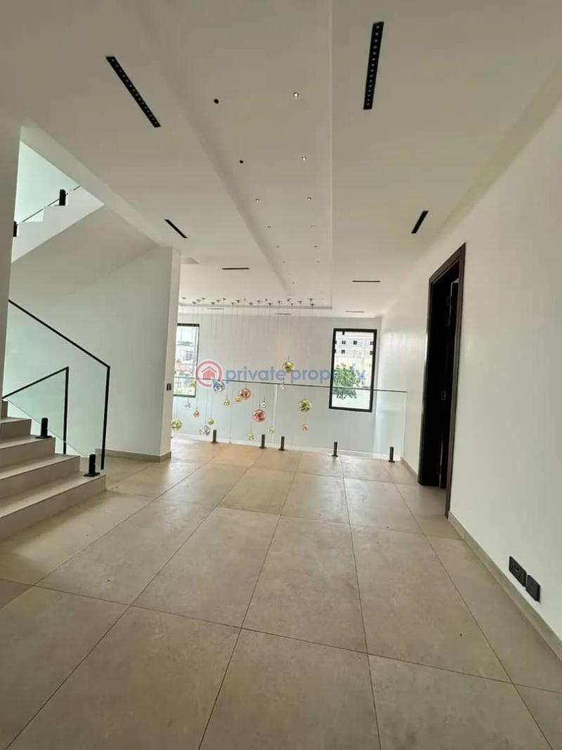 5 bedroom House For Sale Accra - Ghana East Legon  - 3