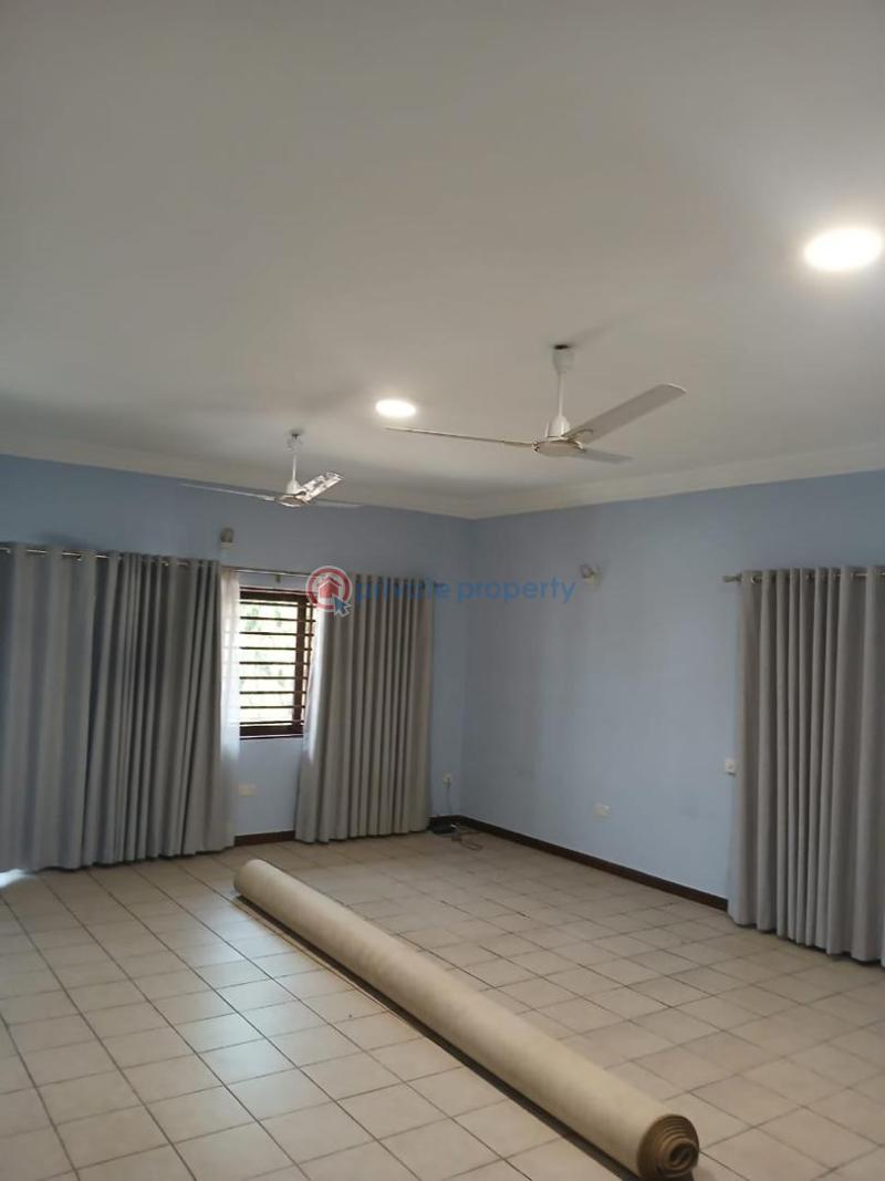 5 bedroom House For Sale North Labone Accra - 6