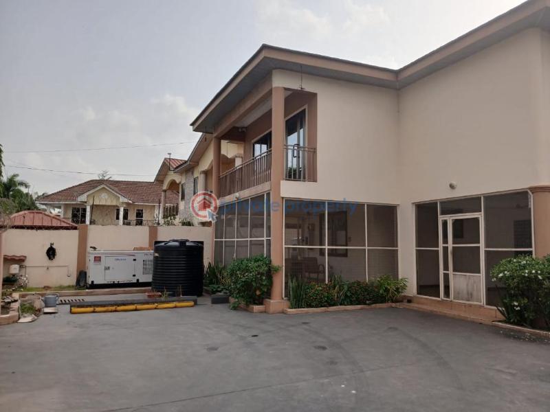 5 bedroom House For Sale North Labone Accra - 5