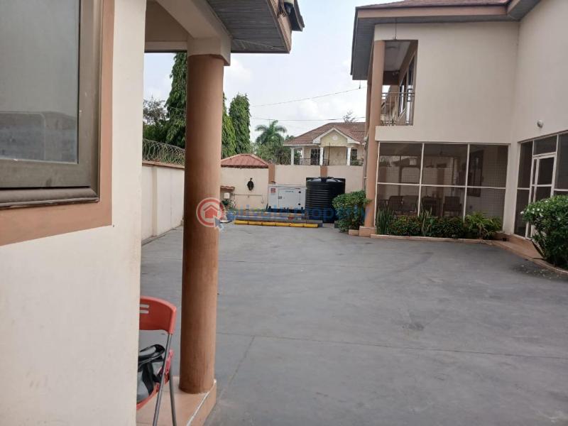 5 bedroom House For Sale North Labone Accra - 4