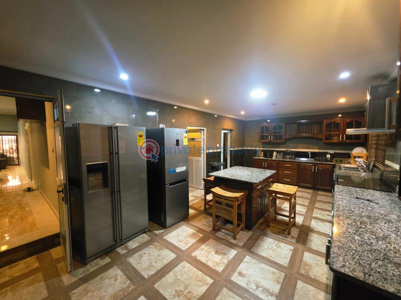 5 bedroom House For Sale Comm 18 Spintex Accra - 3