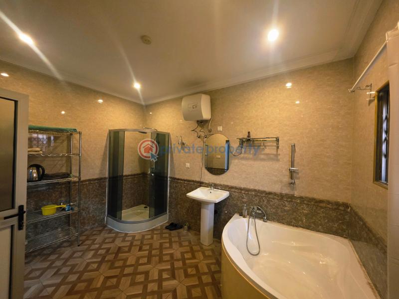 5 bedroom House For Sale Comm 18 Spintex Accra - 10