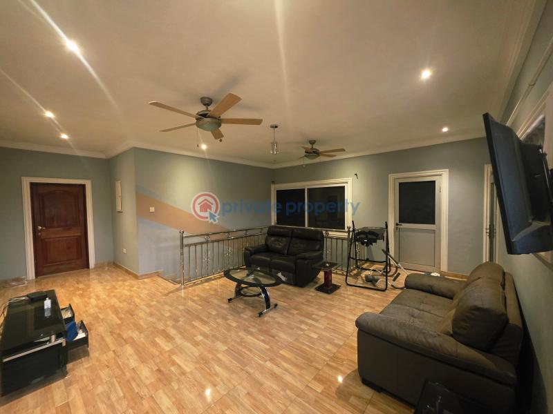 5 bedroom House For Sale Comm 18 Spintex Accra - 8