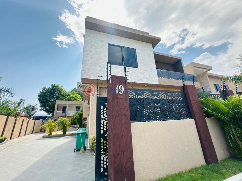 5 bedroom Detached Bungalow For Sale East Airport Airport Residential Area Accra - 8