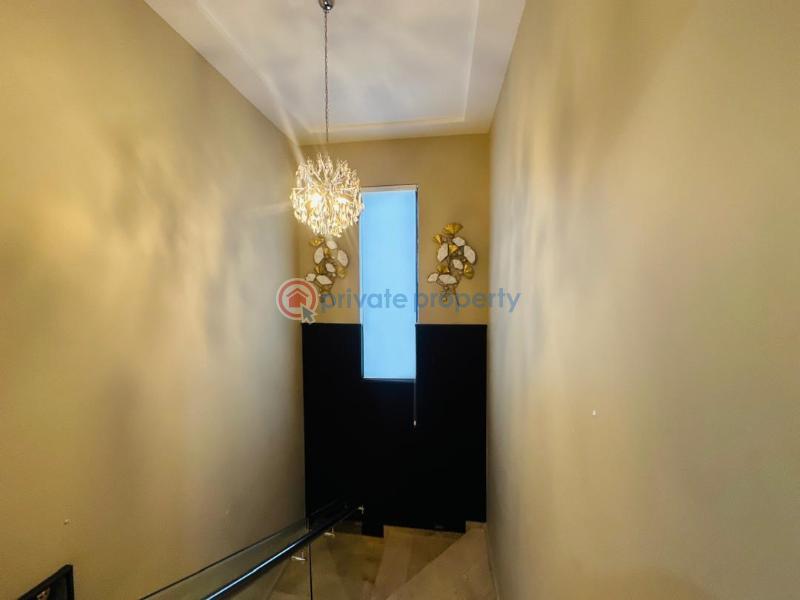 5 bedroom Detached Bungalow For Sale East Airport Airport Residential Area Accra - 16