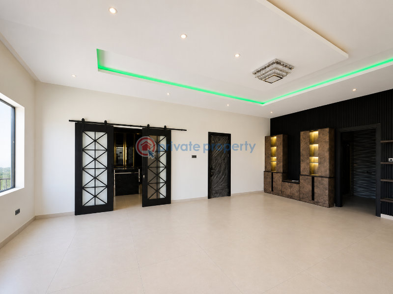 5 bedroom House For Sale East Airport Accra Metropolitan  - 3