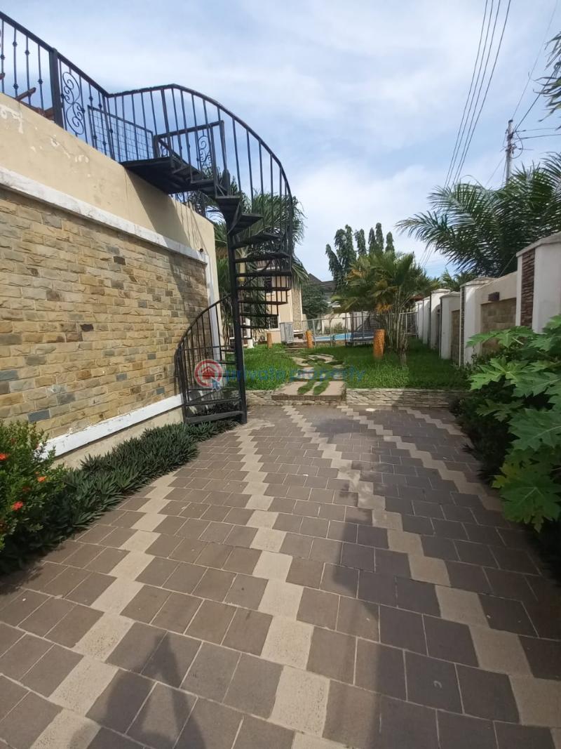 5 bedroom House For Sale Ambassadorial Enclaves East Legon Accra - 2