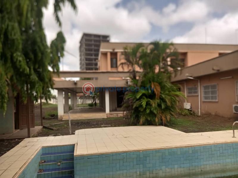 5 bedroom House For Sale Roman Ridge Accra - 3