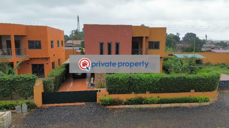 5 bedroom Townhouse For Sale &nbsp;frafraha Road Adenta Municipal Accra - 12