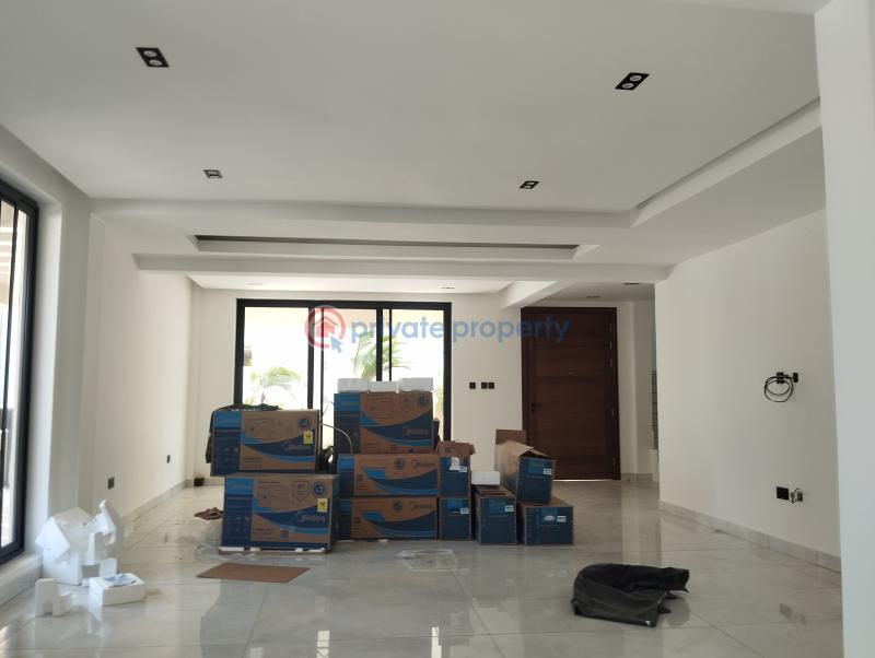 5 bedroom House For Sale Dzorwulu Accra - 3