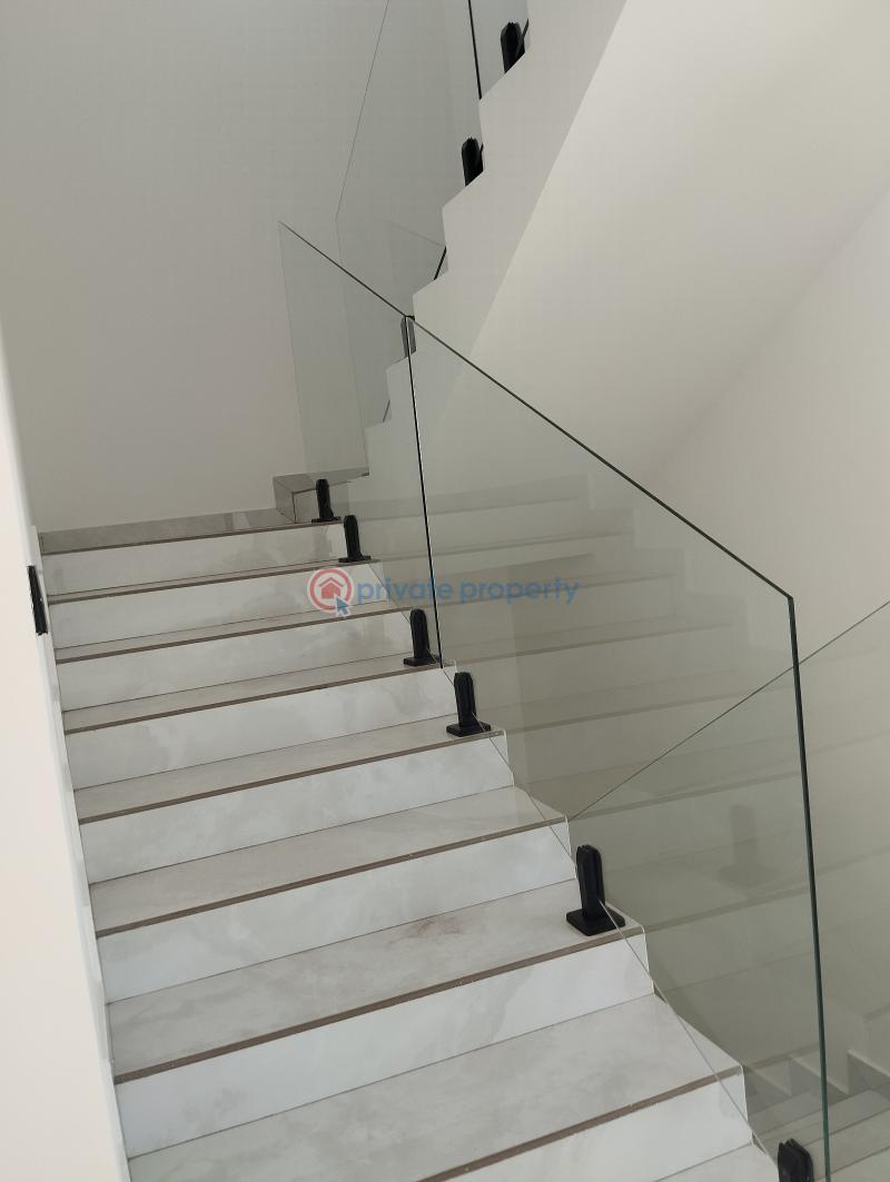 5 bedroom House For Sale Dzorwulu Accra - 4