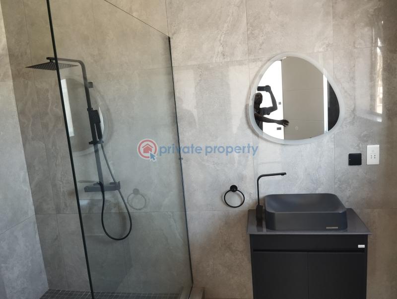 5 bedroom House For Sale Dzorwulu Accra - 6