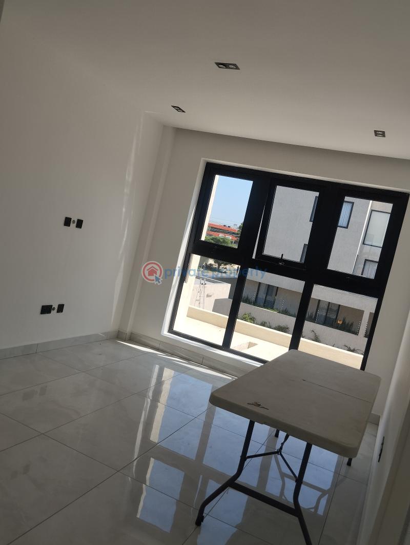 5 bedroom House For Sale Dzorwulu Accra - 5