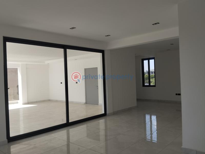 5 bedroom House For Sale Dzorwulu Accra - 11
